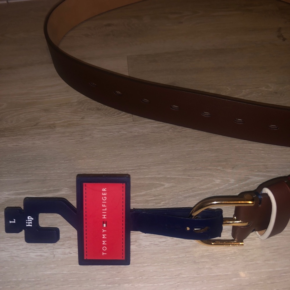 Ladies Tommy Hilfiger belt in brown